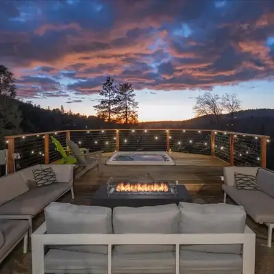 New Yosemite Dream Nest with HUGE views/spa/firepit/pet friendly