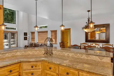 Gallery image of Timber Lodge - 5 Min to Shaver Lake in Shaver Lake