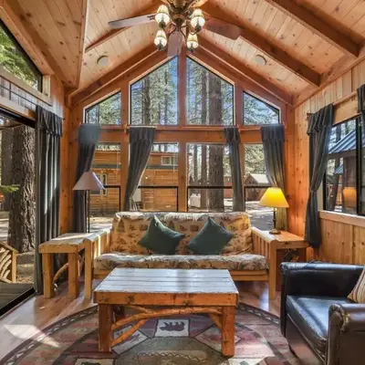 The Cozy Cub Cabin 7 Min to Lake