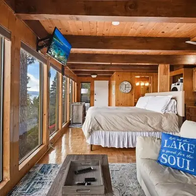 Stunning Views at Stargazer - Lakefront Studio