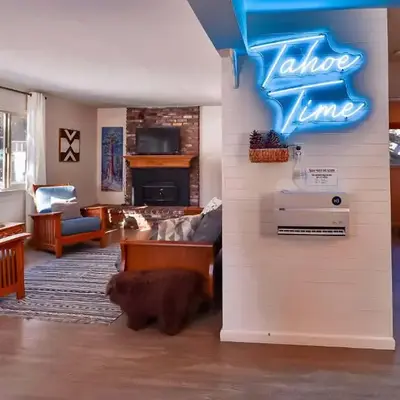 Charming Cherokee Cabin - Secluded Stay for 6 Just 10 Minutes to Tahoe