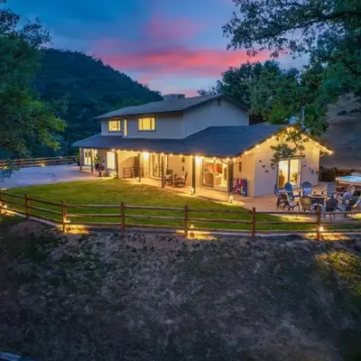 Rivertop Hideaway