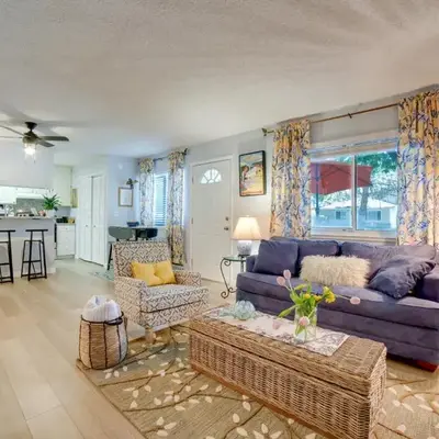 1 Mi to Reno-Sparks Family Retreat with Fireplace!