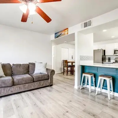 3 Mi to Dtwn Gated Condo with Patio in Reno!