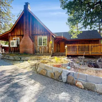 Little Cozy Cabin