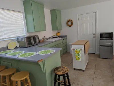 Gallery image of Zesty Studio & Pet Friendly Yard in Modesto