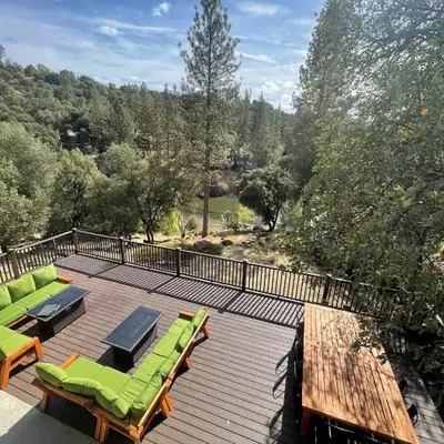 Beautiful Lake Views with Hot Tub and Space for Family