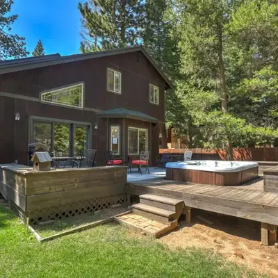 TaHaus Hot Tub Pool Table Dog Friendly