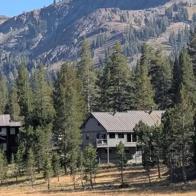 Kirkwood On Meadow 3br 1 ba
