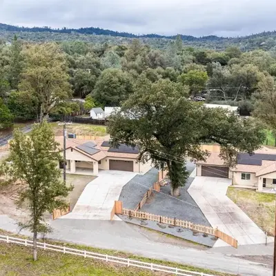 The Oakhurst Oasis - Family & Fun Edition