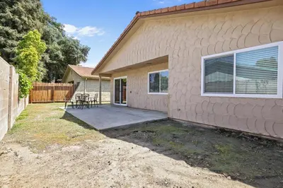 a house with a patio in front of it at The Royal Oak Splash Sequoia Nat'l Park Lake Mts in Visalia