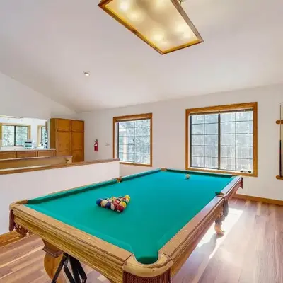 Serene Road Lodge