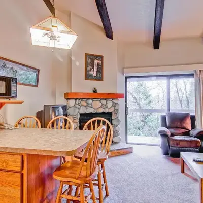 (B211) Loft Condominiums