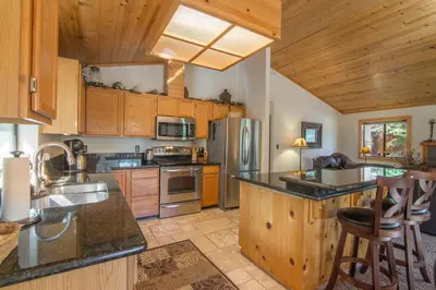 Gallery image of Outdoor Fun Pets OK Minutes from Ski Areas in Truckee