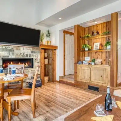 Cozy Tahoe Townhome w Fireplace Balcony Quick Access to Trails Lake Cubana - Dollar Hill by AvantStay