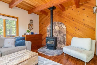 Gallery image of Mojave Vista in Camp Connell