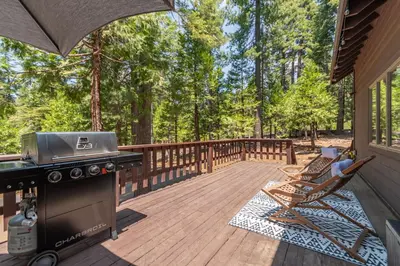 Gallery image of Mojave Vista in Camp Connell