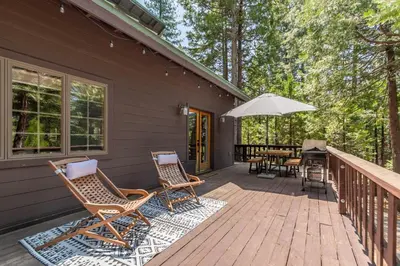 Gallery image of Mojave Vista in Camp Connell