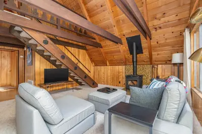 Gallery image of Campwest Lodge in Arnold