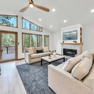 Tahoe City Retreat - Creekside Deck & Hot Tub