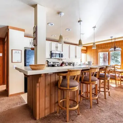 Alpine Glow Escape Big Windows & Views!