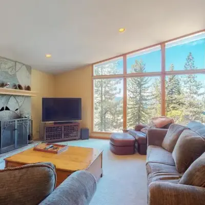 Lakeview Luxury Getaway