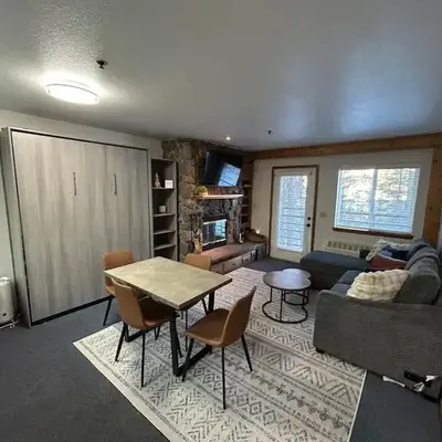 The Meadows- Charming 1BD2BA Ski Condo