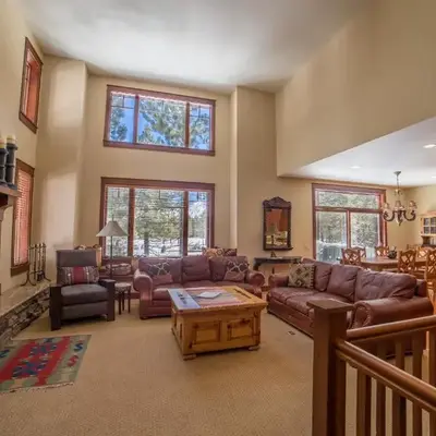 Timbers 1 Apartment