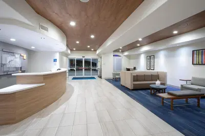 a lobby of a hospital with a waiting room at Holiday Inn Express & Suites Yosemite Park Area by IHG in Chowchilla
