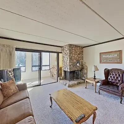 Comfortable Cozy 2 Bedroom Condo with Loft!