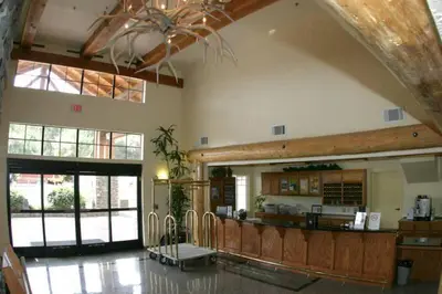 a large room with a kitchenasteryasteryasteryasteryasteryasteryasteryasteryasteryastery at Murphys Suites in Murphys