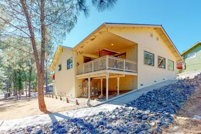an exterior view of a house at Owl's Lookout (05/061) in Groveland