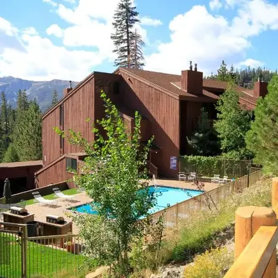 Mammoth Ski Racquet Club 67