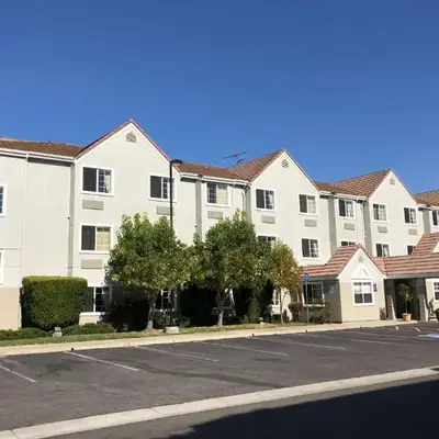 Microtel Inn & Suites