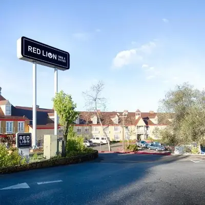 Red Lion Inn & Suites Auburn