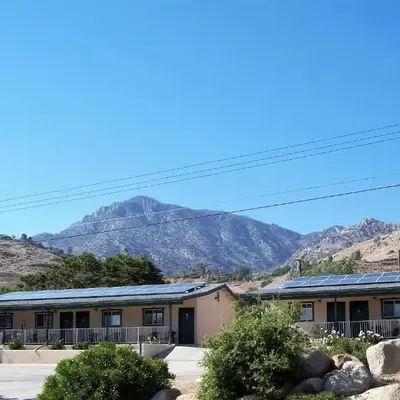 Barewood Inn & Suites