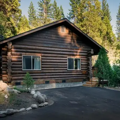 38 The Mini Cabin