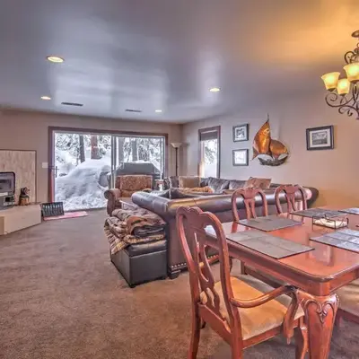 Private Deck and Community Pool Incline Village Gem