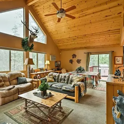 4 Mi to Pine Lake Hathaway Pines Cabin with Deck