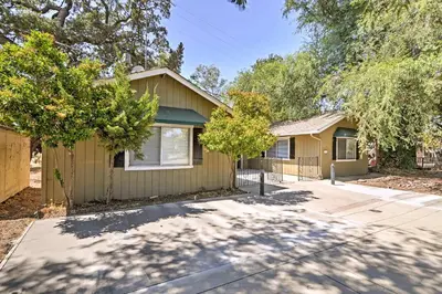 Gallery image of Remodeled and Cozy Gilroy Guest House Near Downtown! in Gilroy