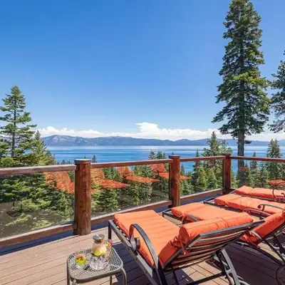 Luxury Lakeview Retreat - Hot Tub