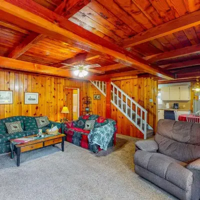 Maul Cabin