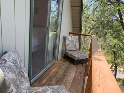 Gallery image of Sugar Pine Chalet in Oakhurst