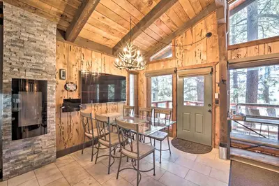 Gallery image of Luxury Tahoe Condo Less Than 1 Mi to Heavenly Lifts! in Stateline