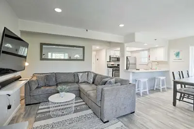 a living room with a couch and a kitchen at Less Than 1 Mi to Slopes! Heavenly Daze Chalet in Tahoe in Stateline