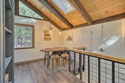 Gallery image of 2 Mi to Beach Incline Village Cabin with Patio! in Incline Village