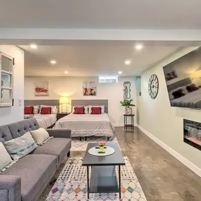 Ski and Hike Cozy Dtwn Reno Studio with Fireplace
