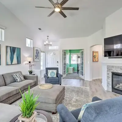 Yard and Fire Pit Family-Friendly Reno Home!