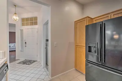 Gallery image of Cozy Home with Hot Tub about 13 Mi to Sacramento in Elk Grove
