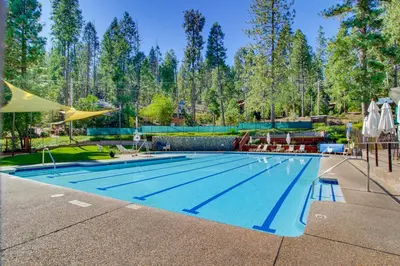 a large swimming pool with at Vacation Valhalla in Arnold